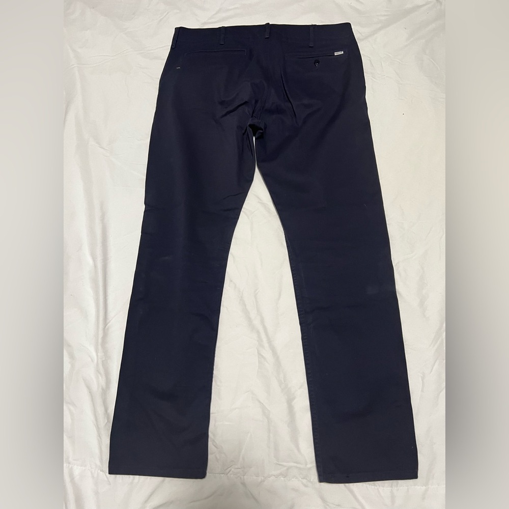Volcom Black and Blue Lined Garment